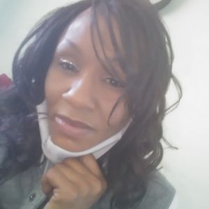 Meet your Posher, Mahoganey